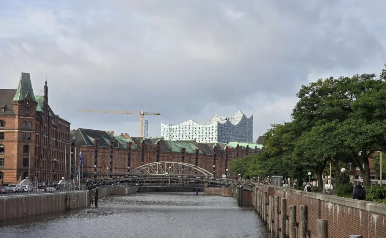 hamburg1-gate of nations