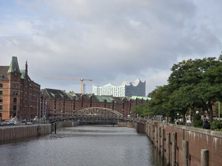 hamburg1-gate of nations