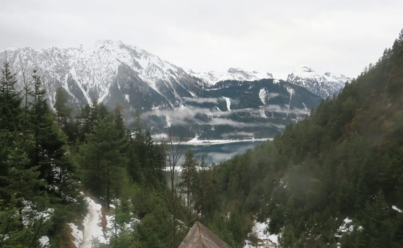 austria1-gate of nations