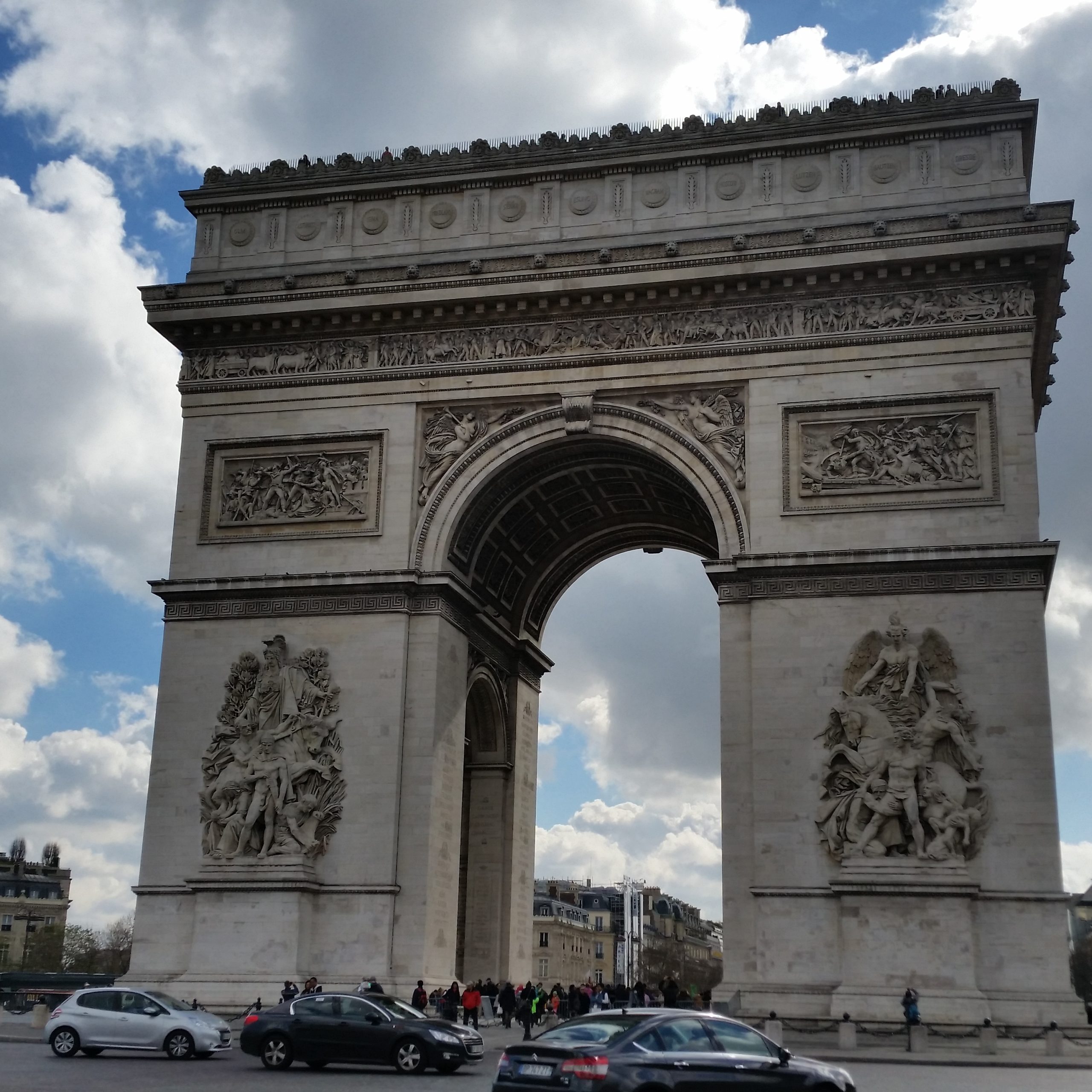 paris1-gate of nations