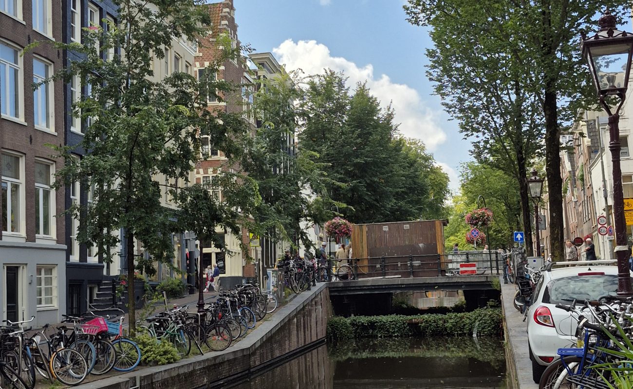 amsterdam-gate of nations