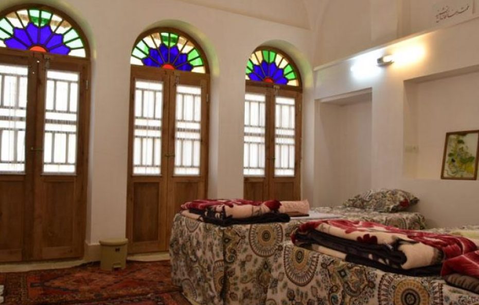 Saray Sayeh Dreibettzimmer