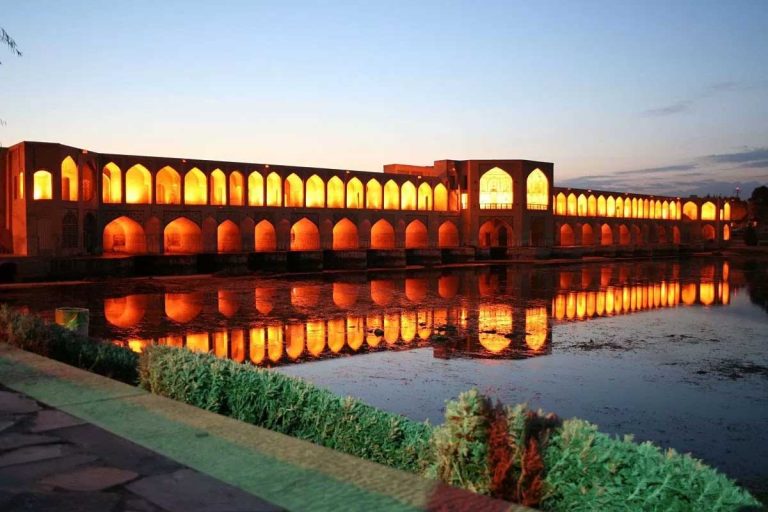 isfahan travel guide