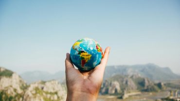 Die Auswirkungen der globalen Erwärmung und des Kohlenstoffausstoßes in der Tourismusbranche