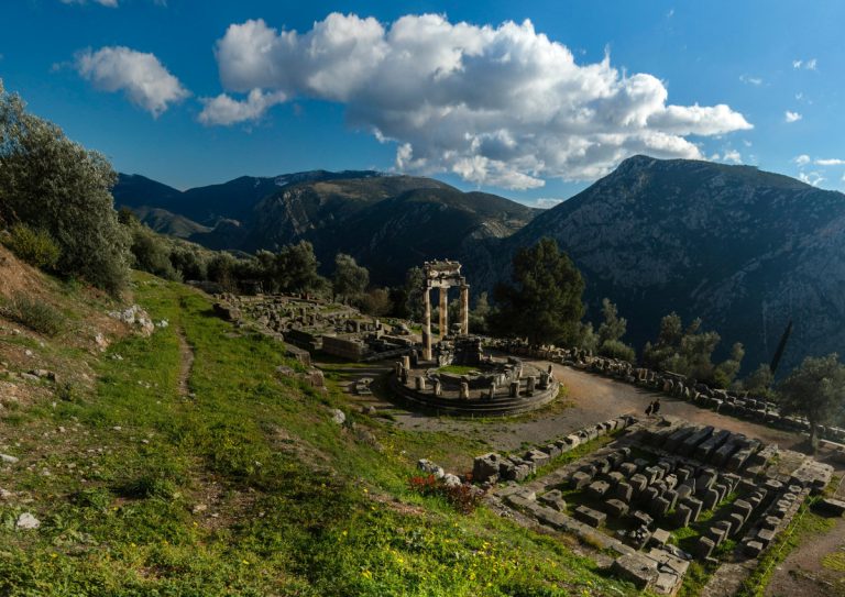 delphi attractions