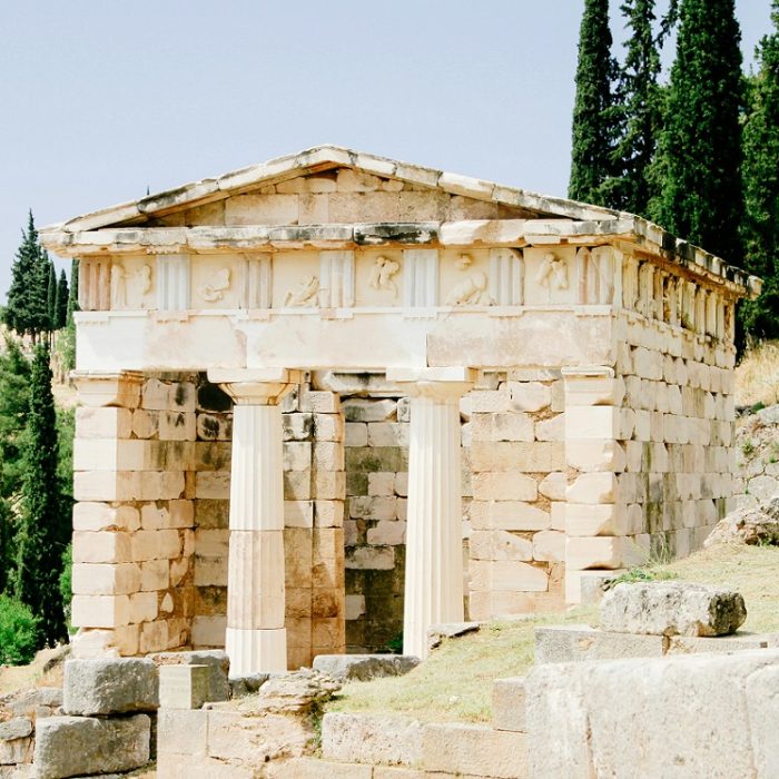 Best Wine Tours in Greece-gate of nations