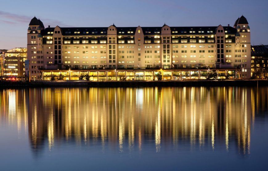 Scandinavian Splendor Expedition in 13-Day Tour