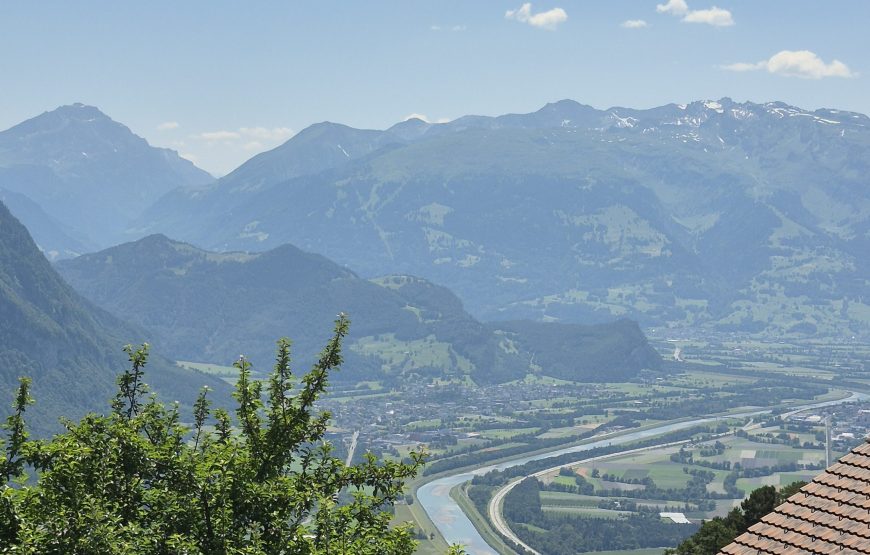5-day highlights tour of Liechtenstein and Switzerland