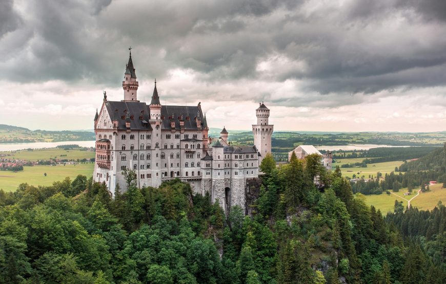 5-day highlights tour of Liechtenstein and Switzerland