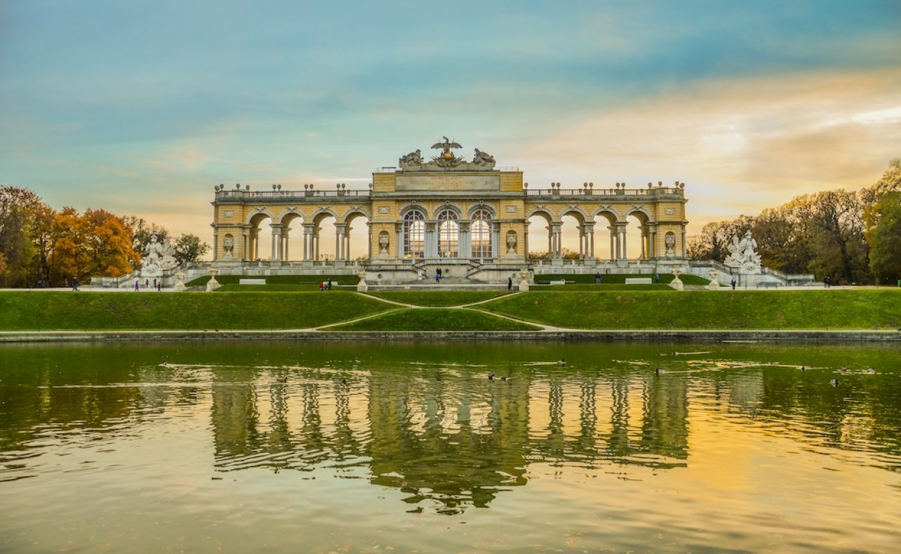 vienna2-gate of nations