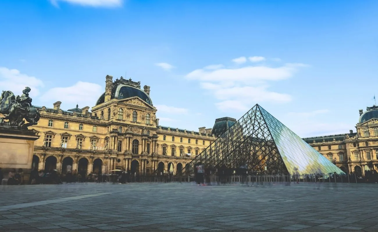 paris6-gate of naitions