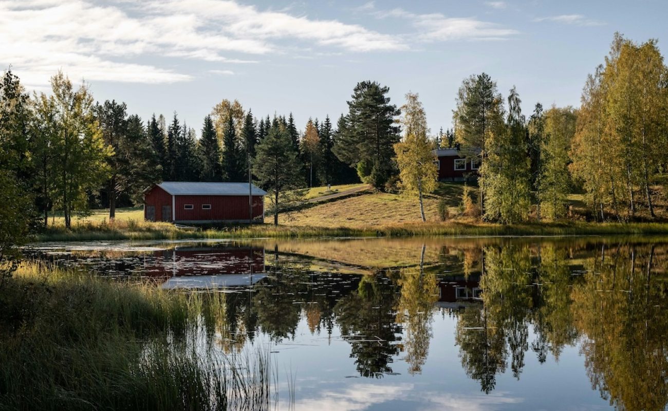 finland1-gate of nations