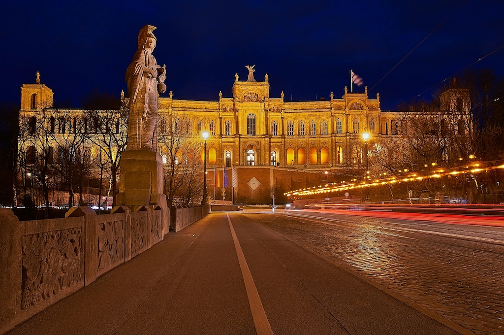 munich2-gate of nations